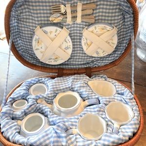Beautiful kids tea set